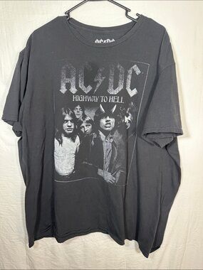 AC/DC Highway To Hell Band Graphic T-Shirt Black 2XL Licensed 2021